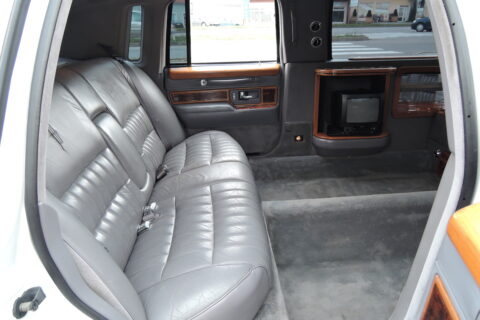 Prodloužená limuzína Lincoln Town Car 7