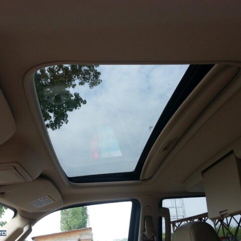 SUV Lincoln Navigator 8